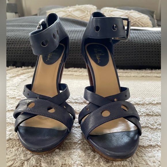 Cole Haan Blue Leather Strappy Sandals Sz 8 - Picture 2 of 6